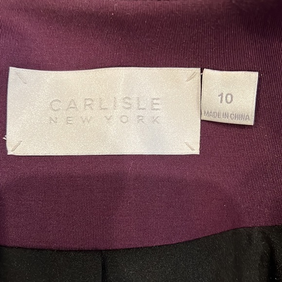 Carlisle New York skirt suite. - Picture 6 of 7
